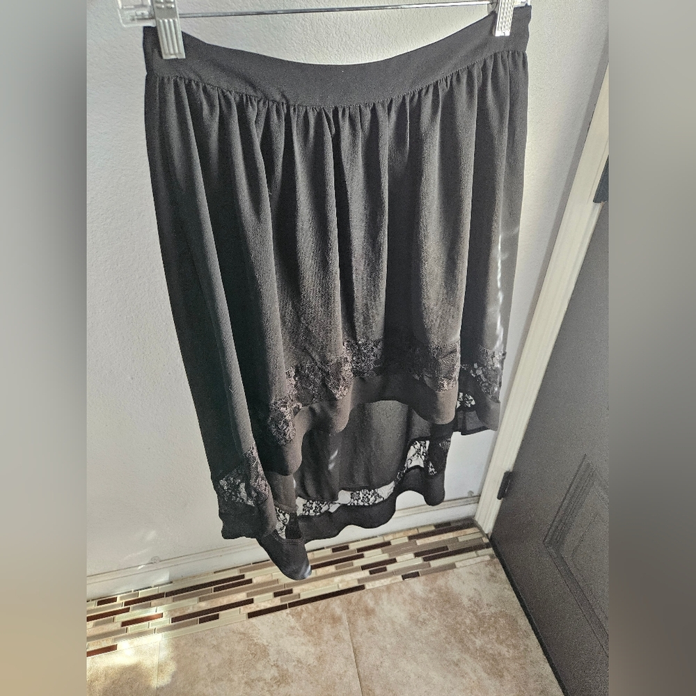 Forever 21 High Low Skirt Size Medium - Picture 8 of 16